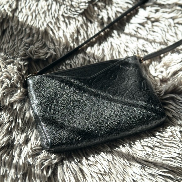 Black Louis Vuitton Women's Bag Empreinte Leather AUTHENTIC - Picture 1 of 11